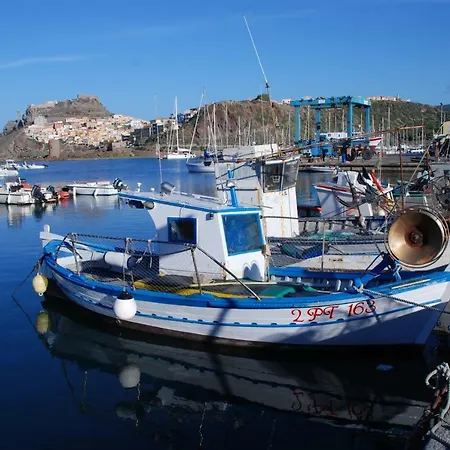 Semesterbostad Sardinia Re - Attico Baja Ostina