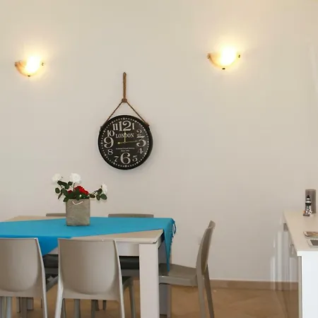 Ferienhaus Sardinia Re - Attico Baja Ostina *